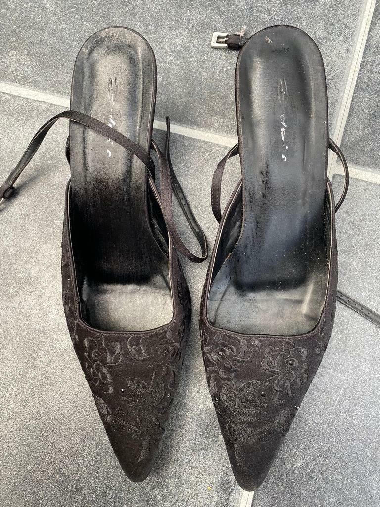 kitten heel shoes size 8